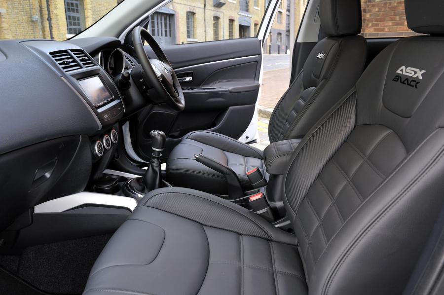  Mitsubishi ASX Black 2011 года  (UK) (фото 22 из 109)
